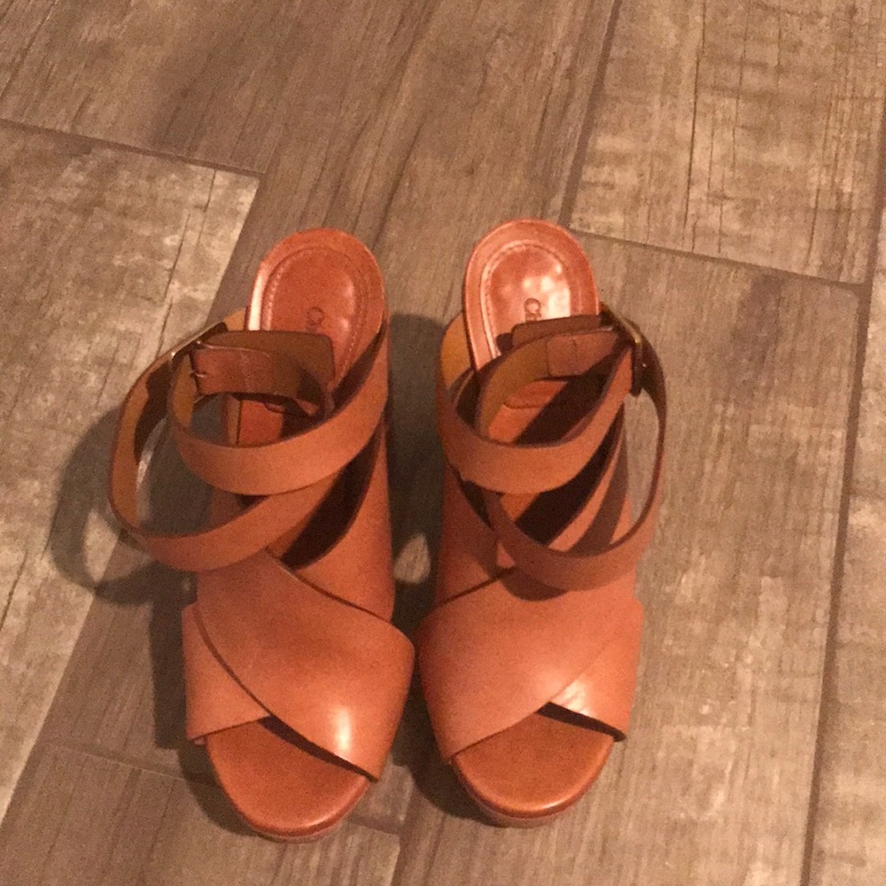 ❌ CHLOE CAMEL CLASSIC CRISS CRISS PLATFORMS ❌ - Picture 4 of 8
